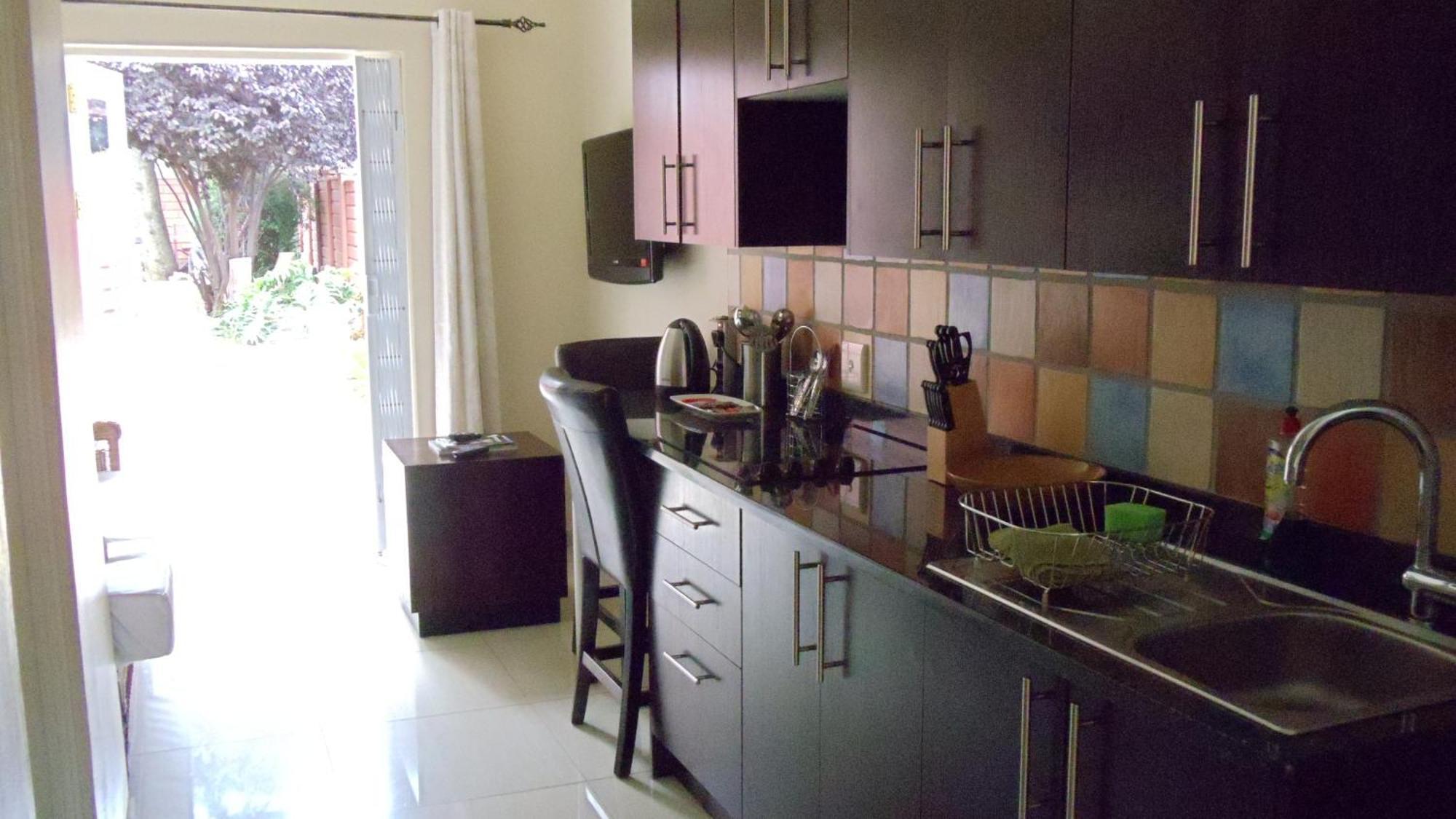 Accommodation At Vans No Loadshedding 켄투리온 외부 사진