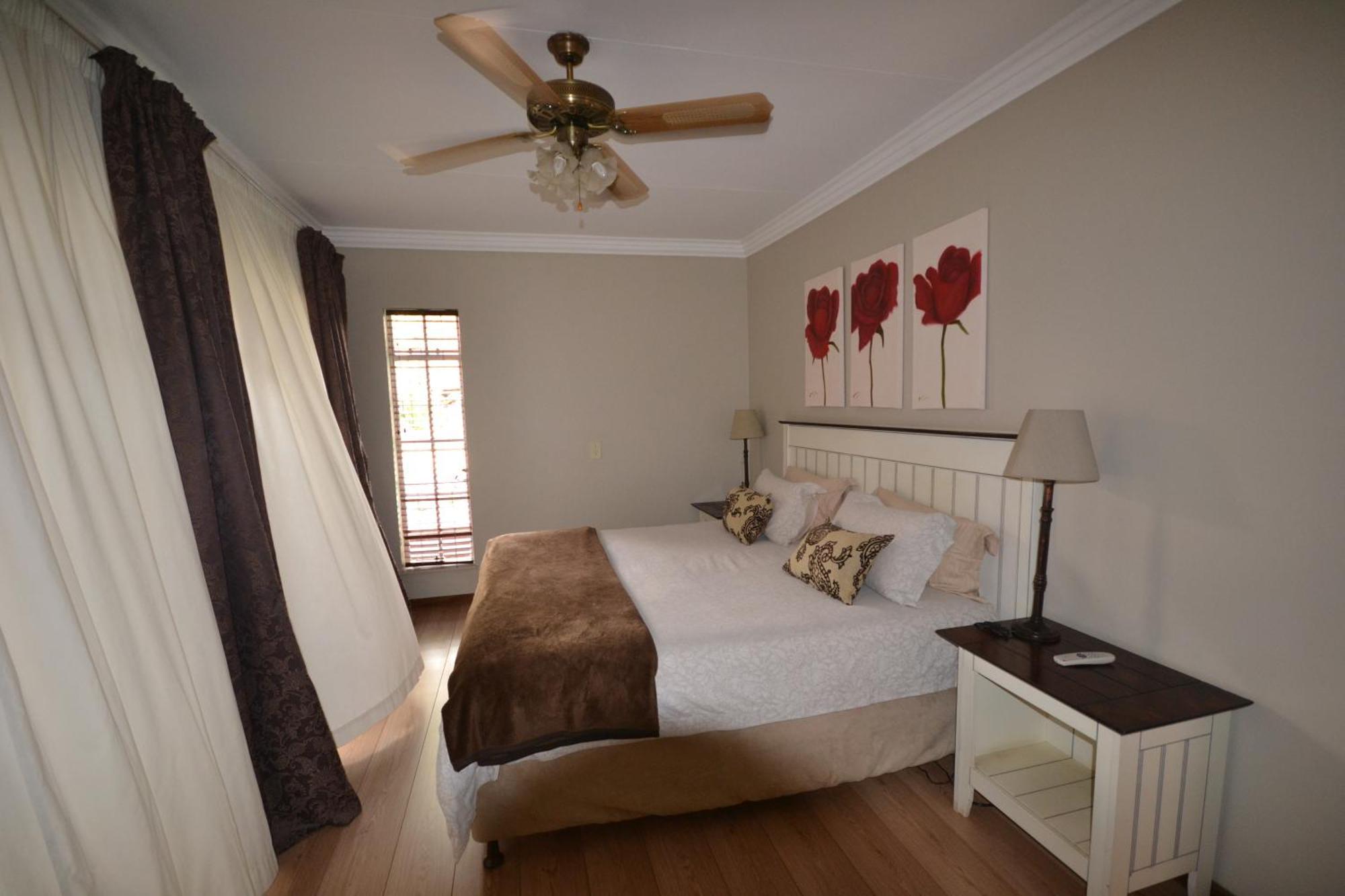 Accommodation At Vans No Loadshedding 켄투리온 외부 사진