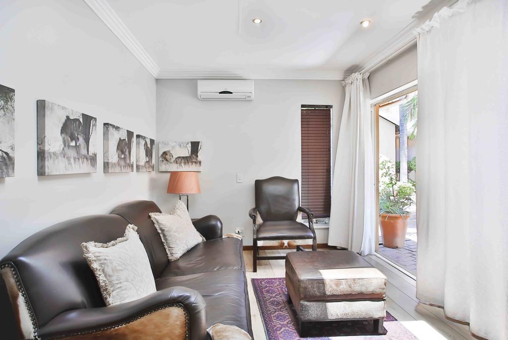 Accommodation At Vans No Loadshedding 켄투리온 외부 사진